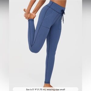 Aerie offline houndstooth legging in blue sz M